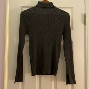 Philomena turtle neck sweater, size L
